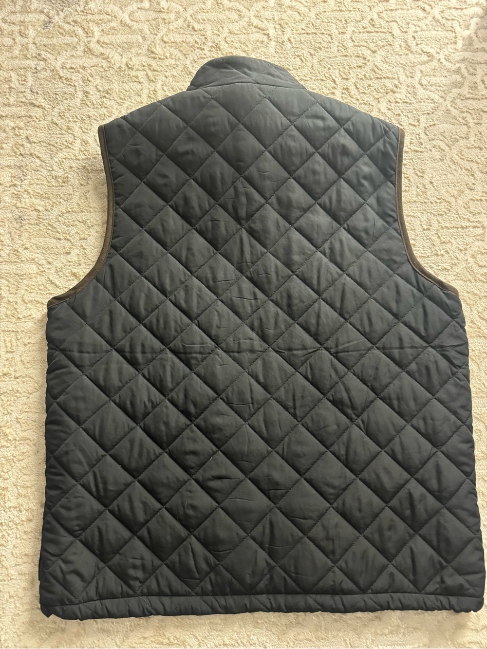 Field & Stream Quilted Black Men's Vest with Brown Trim - Picture 5 of 5